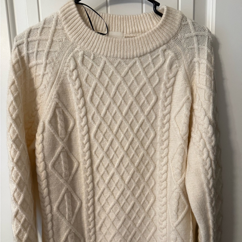 H&M cable knit sweater size XS